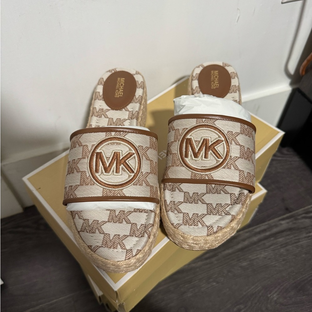 Michael Kors Wedge